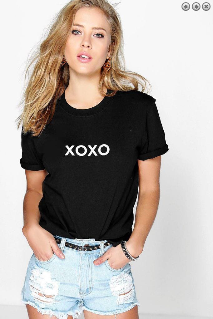 Unisex Short Sleeve T-shirt: XOXO Unisex Short Sleeve T-shirt: XOXO