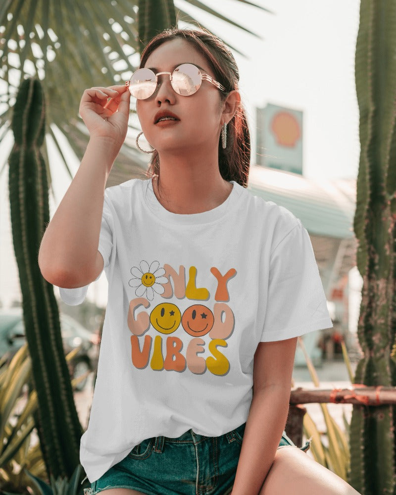 Unisex Short Sleeve T-Shirt: Only Good Vibes Unisex Short Sleeve T-Shirt: Only Good Vibes